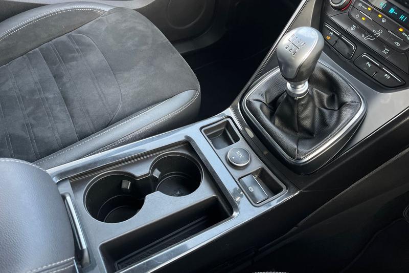 Used Ford Kuga 2017 for sale - 77198988: Photo 37