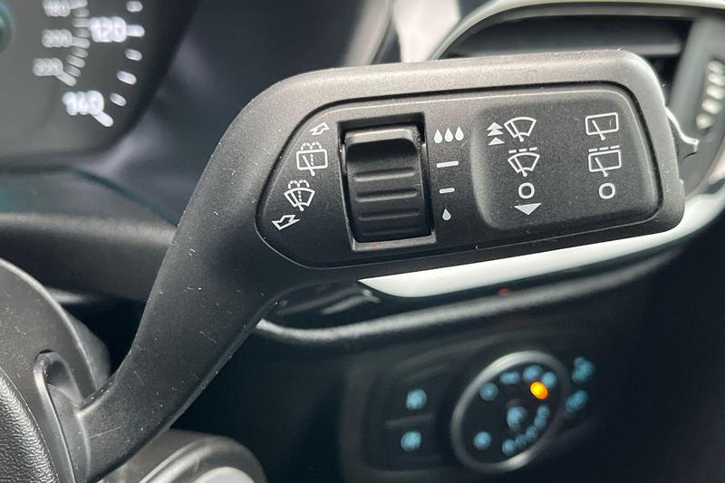 Used Ford Fiesta 2018 for sale - 76703102: Photo 15