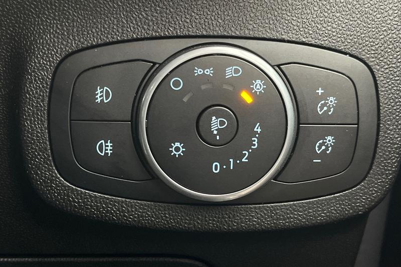 Used Ford Fiesta 2018 for sale - 76703102: Photo 23