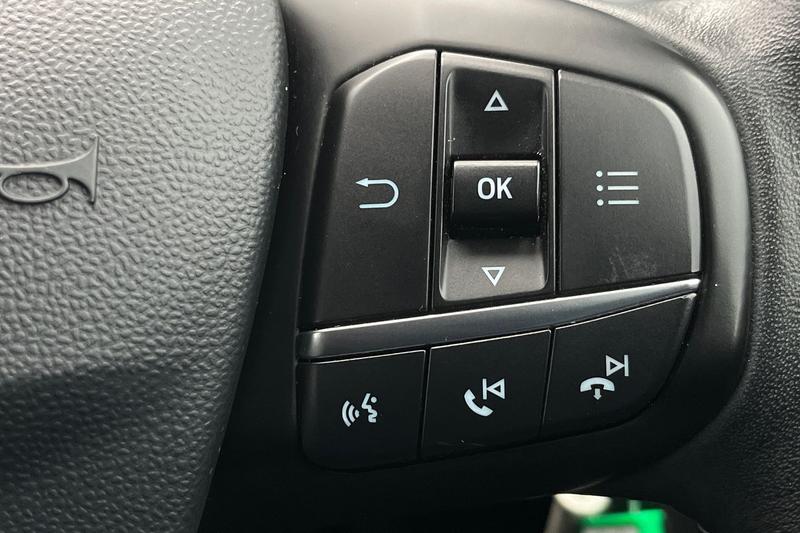 Used Ford Fiesta 2018 for sale - 76703102: Photo 24