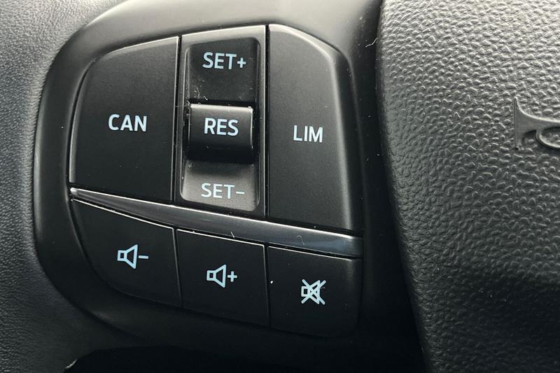 Used Ford Fiesta 2018 for sale - 76703102: Photo 25