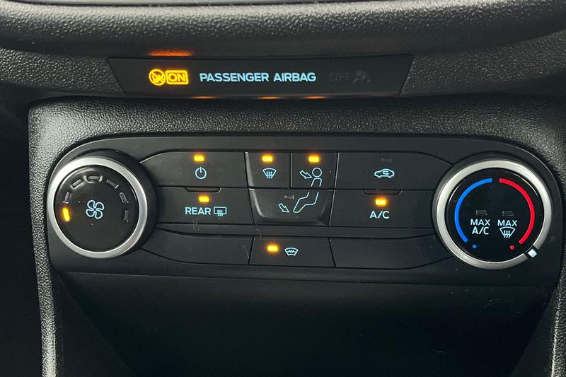 Used Ford Fiesta 2018 for sale - 76703102: Photo 31