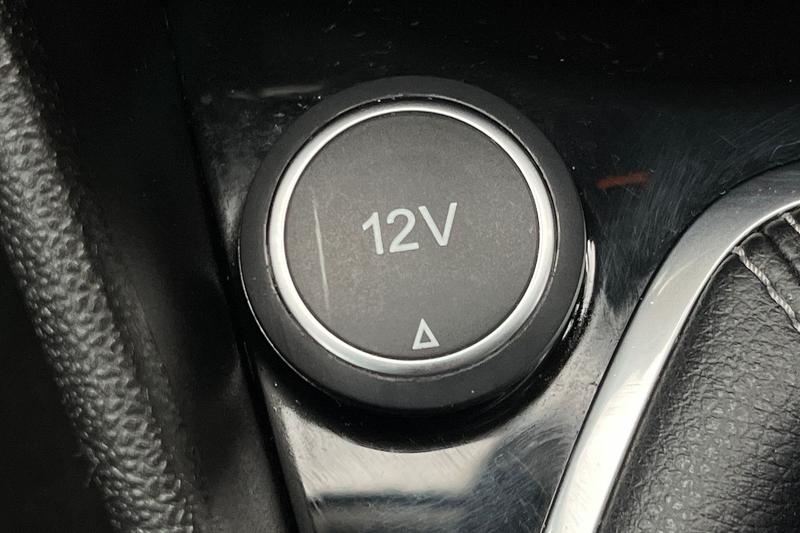 Used Ford Fiesta 2018 for sale - 76703102: Photo 34