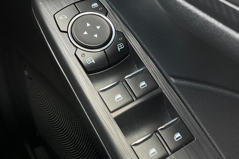 Used Ford Kuga 2025 for sale - 76908762: Photo 16