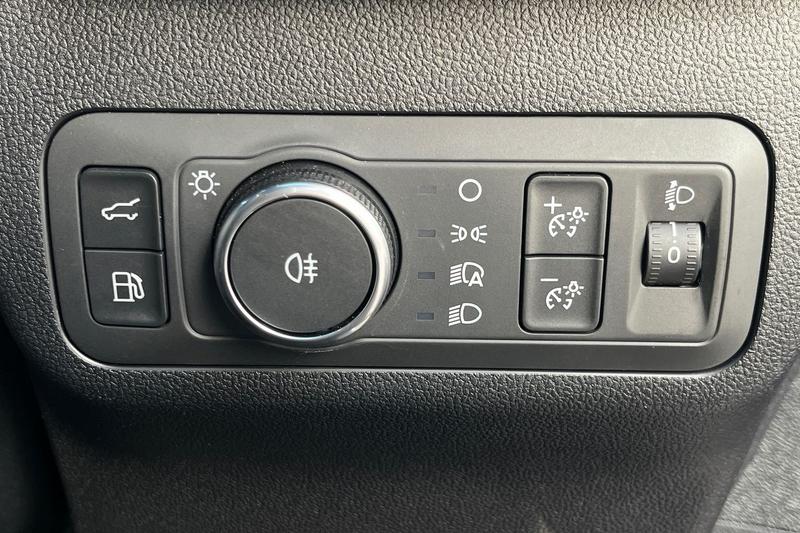 Used Ford Kuga 2025 for sale - 76908762: Photo 23