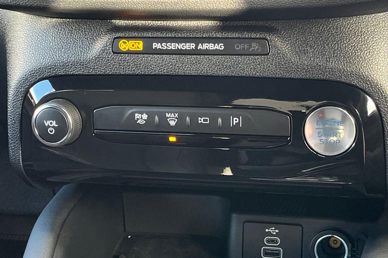 Used Ford Kuga 2025 for sale - 76908762: Photo 32