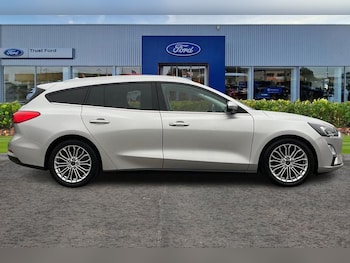 Used Ford Focus 2020 for sale - 77582110: Photo