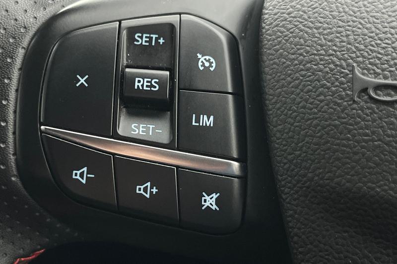 Used Ford Kuga 2022 for sale - 76480535: Photo 25