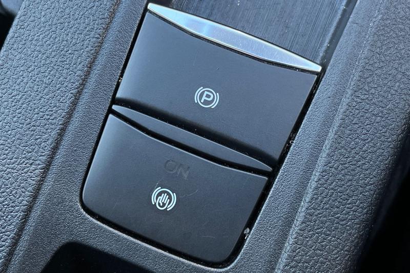 Used Ford Kuga 2021 for sale - 76394226: Photo 37