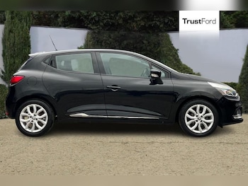 Used Renault Clio 2018 for sale - 79369392: Photo