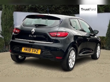 Used Renault Clio 2018 for sale - 79369392: Photo