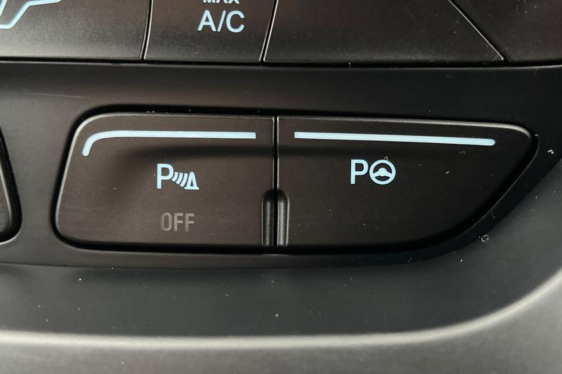 Used Ford Kuga 2017 for sale - 76766911: Photo 34