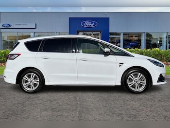 Used Ford S-Max 2023 for sale - 77918704: Photo