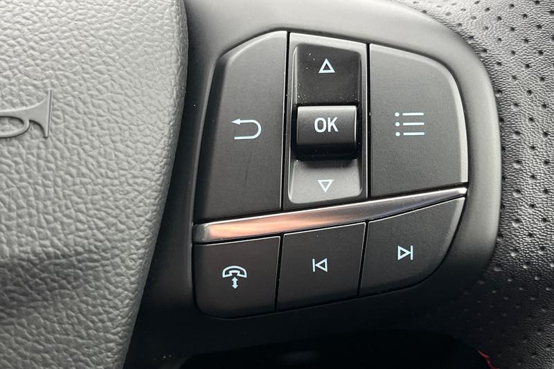 Used Ford Kuga 2025 for sale - 76908760: Photo 24