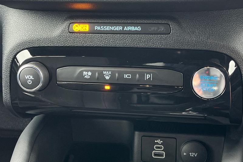 Used Ford Kuga 2025 for sale - 76908760: Photo 32