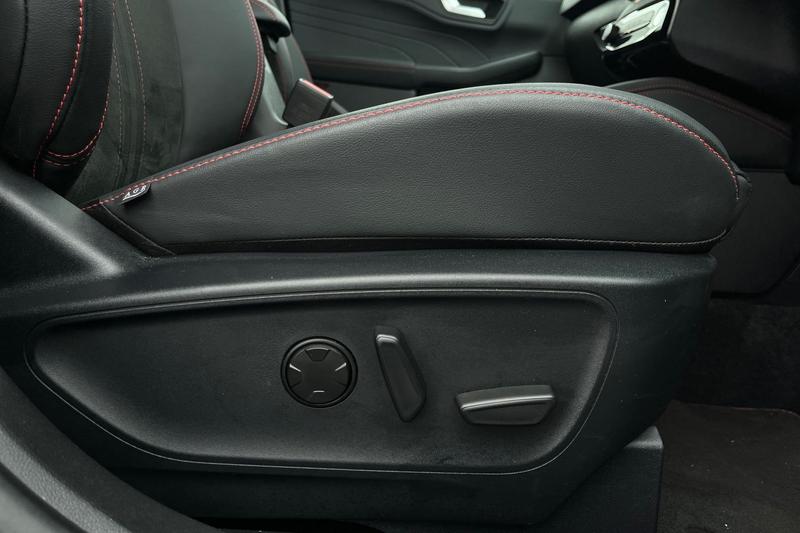 Used Ford Kuga 2025 for sale - 76908760: Photo 37