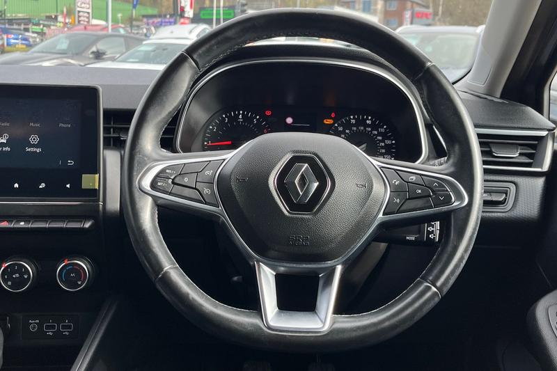 Used Renault Clio 2020 for sale - 77961894: Photo 12