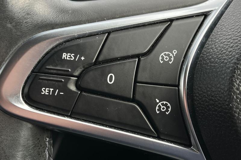 Used Renault Clio 2020 for sale - 77961894: Photo 25