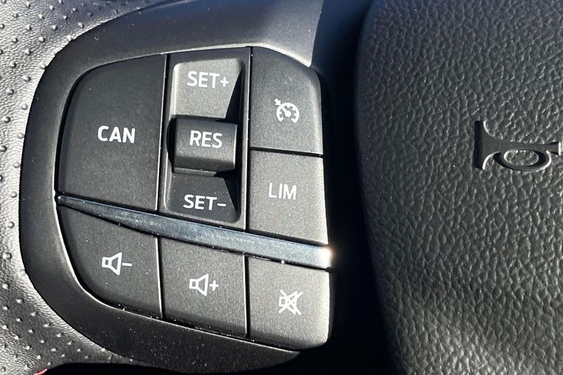 Used Ford Focus 2025 for sale - 77088205: Photo 25