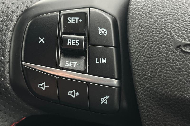 Used Ford Kuga 2023 for sale - 76382048: Photo 25