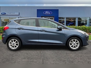 Used Ford Fiesta 2018 for sale - 77407102: Photo