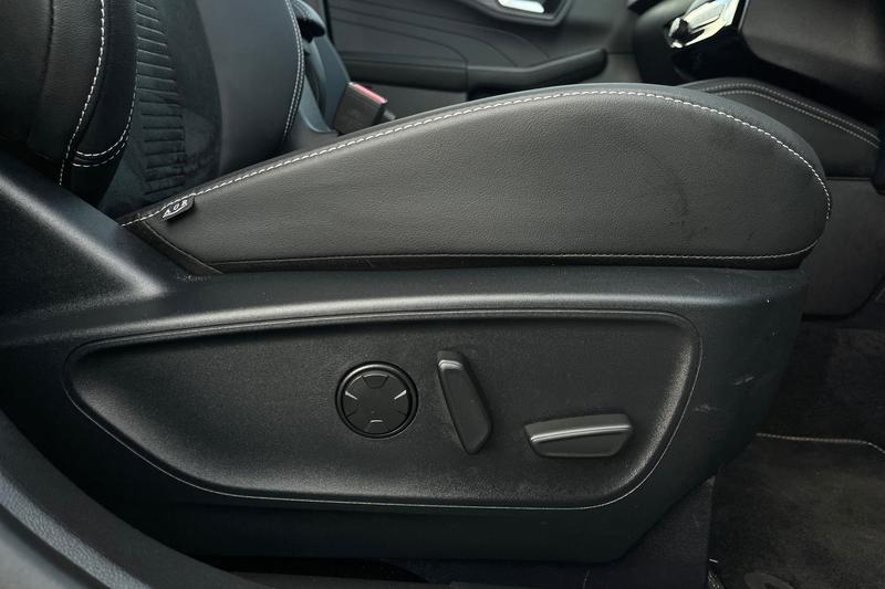 Used Ford Kuga 2025 for sale - 76908755: Photo 37