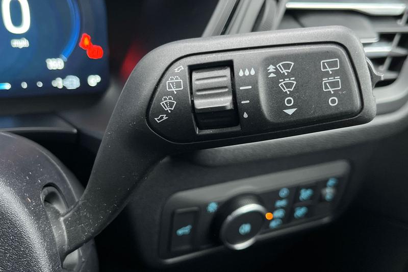 Used Ford Kuga 2025 for sale - 77619999: Photo 15