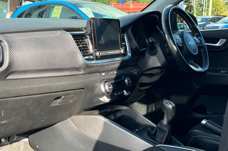 Used Kia Stonic 2022 for sale - 76703095: Photo 18