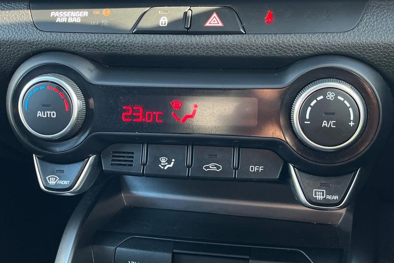 Used Kia Stonic 2022 for sale - 76703095: Photo 32