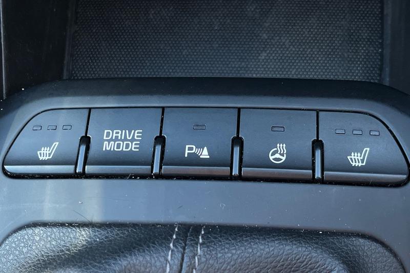 Used Kia Stonic 2022 for sale - 76703095: Photo 36