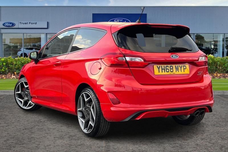 Used Ford Fiesta 2018 for sale - 76568472: Photo 2