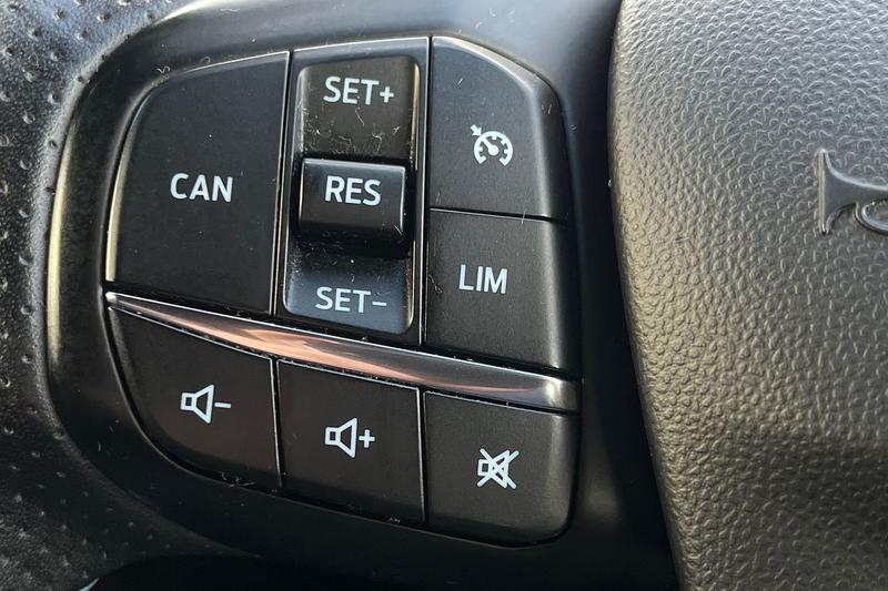 Used Ford Fiesta 2018 for sale - 76568472: Photo 25