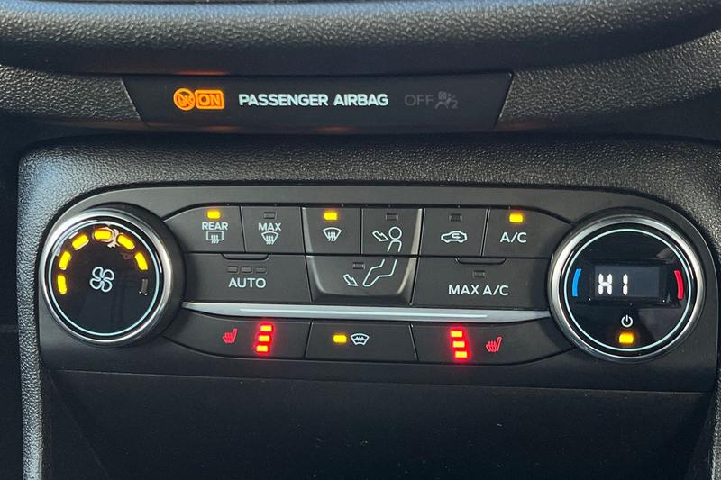 Used Ford Fiesta 2018 for sale - 76568472: Photo 32