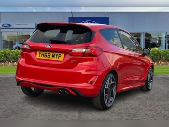 Used Ford Fiesta 2018 for sale - 76568472: Photo