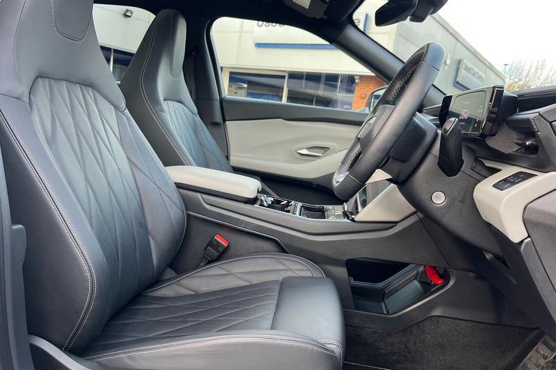 Used Ford Explorer 2025 for sale - 76931292: Photo 17