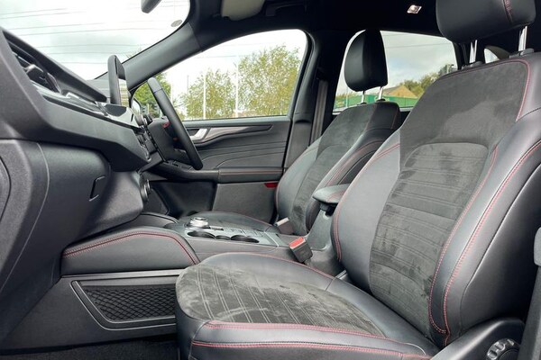 Used Ford Kuga 2024 for sale - 76277342: Photo 19