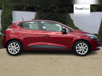 Used Renault Clio 2017 for sale - 79630528: Photo