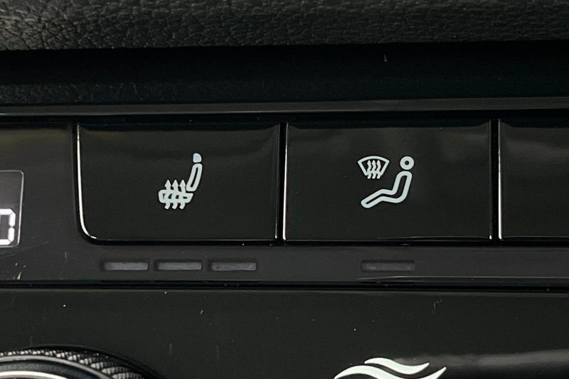 Used Skoda Karoq 2022 for sale - 77211099: Photo 32