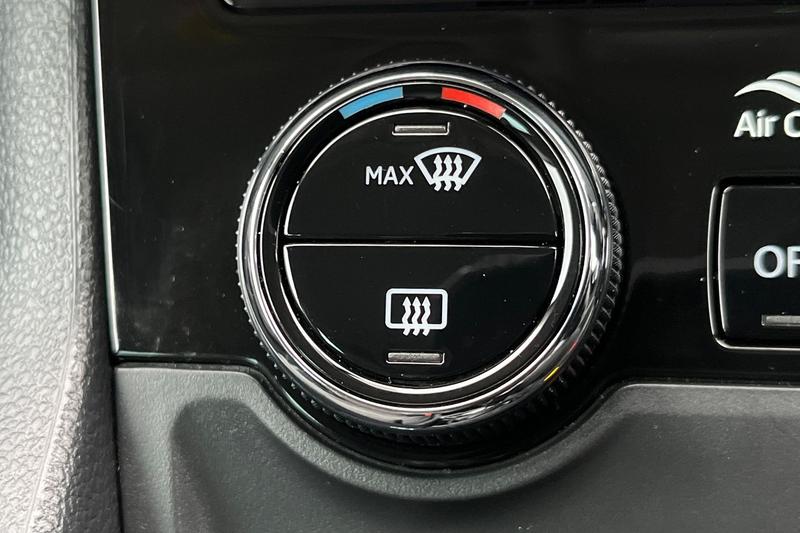 Used Skoda Karoq 2022 for sale - 77211099: Photo 33