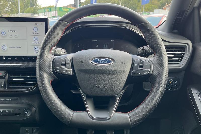 Used Ford Focus 2023 for sale - 75985116: Photo 12