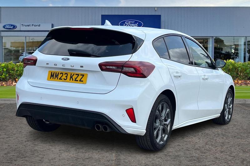Used Ford Focus 2023 for sale - 75985116: Photo 4