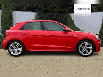 Used Audi A1 2019 for sale - 76117579: Photo