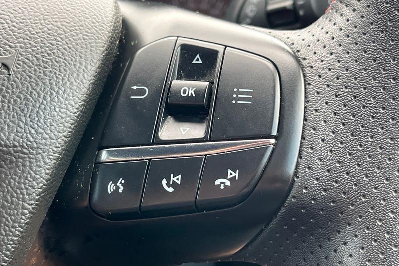 Used Ford Focus 2021 for sale - 76730152: Photo 33