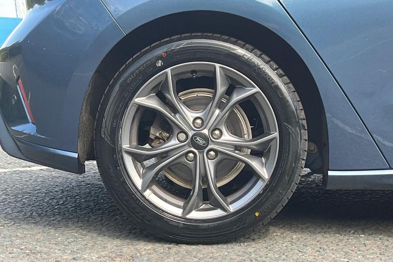 Used Ford Focus 2021 for sale - 76730152: Photo 8