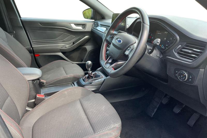 Used Ford Focus 2021 for sale - 76730152: Photo 9