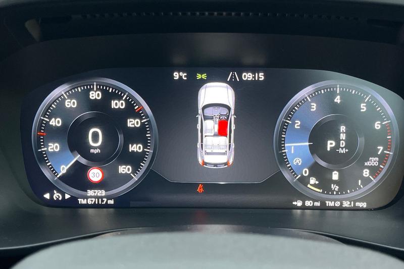 Used Volvo XC40 2021 for sale - 76984759: Photo 13