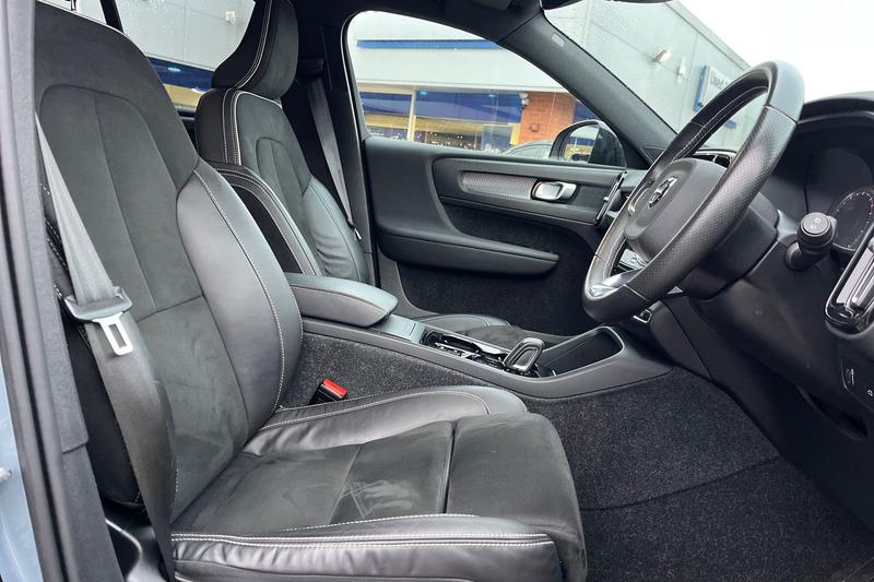 Used Volvo XC40 2021 for sale - 76984759: Photo 17