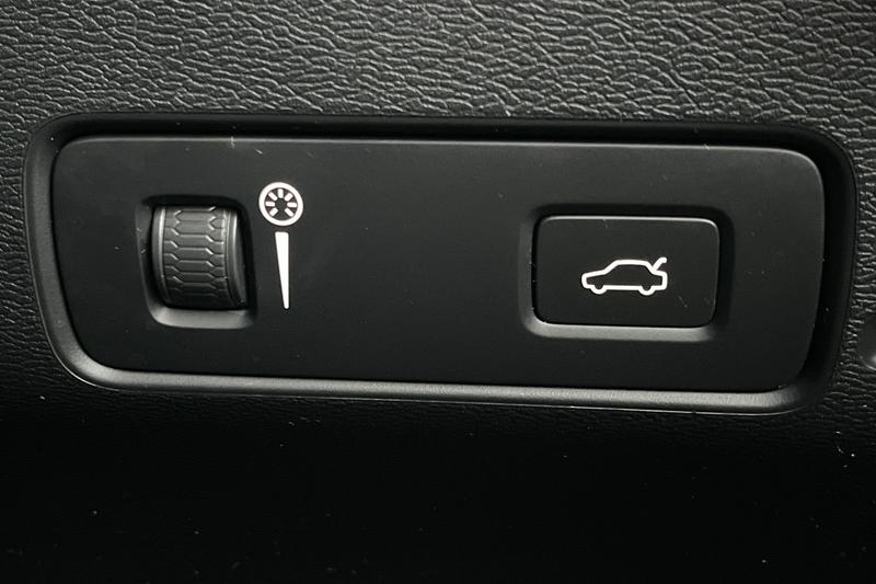 Used Volvo XC40 2021 for sale - 76984759: Photo 23