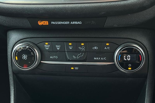 Used Ford Fiesta 2020 for sale - 76234902: Photo 32