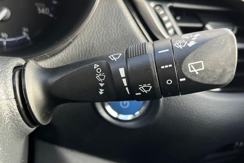 Used Toyota C-HR 2022 for sale - 76344505: Photo 15